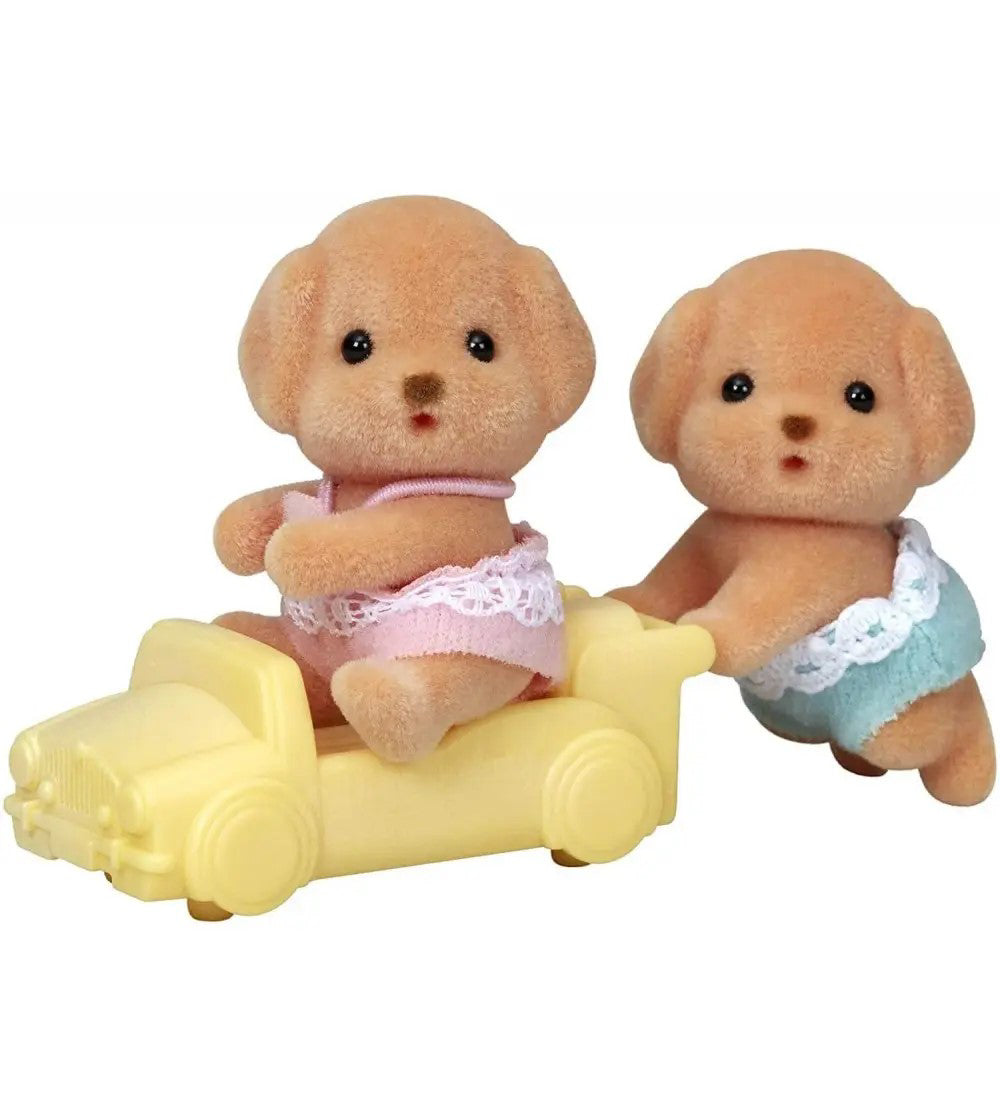 https://magicashop.ro/images/thumbs/0024186_figurine-sylvanian-families-gemenii-poodle.jpeg