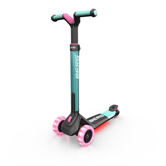 https://bergtoys.ro/images/thumbs/0013682_trotineta-berg-nexo-mint-pliabila-cu-lumini-led.jpeg