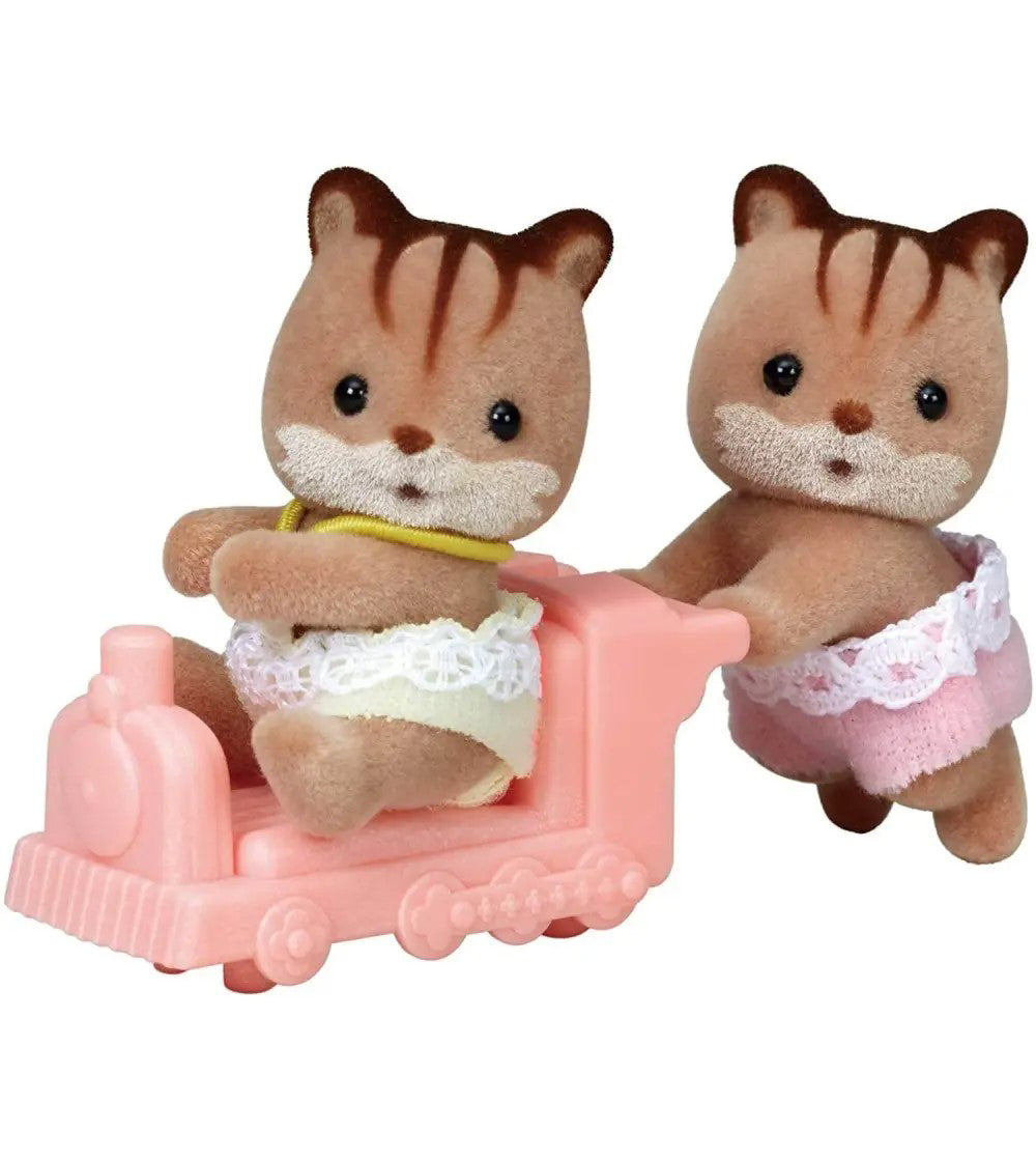 https://magicashop.ro/images/thumbs/0024194_figurine-sylvanian-families-gemenii-veverite.jpeg